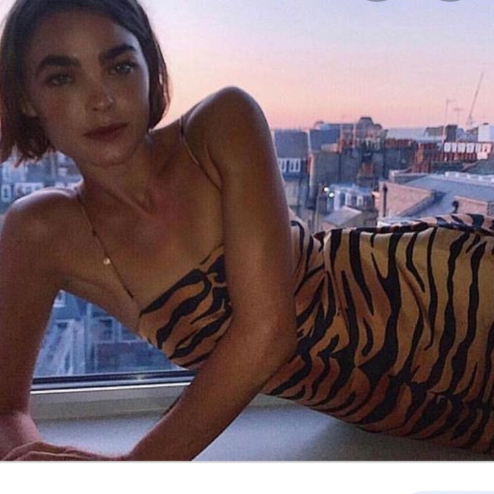 🐯REALISATION PAR🐯 CHRISTY DRESS S TIGER